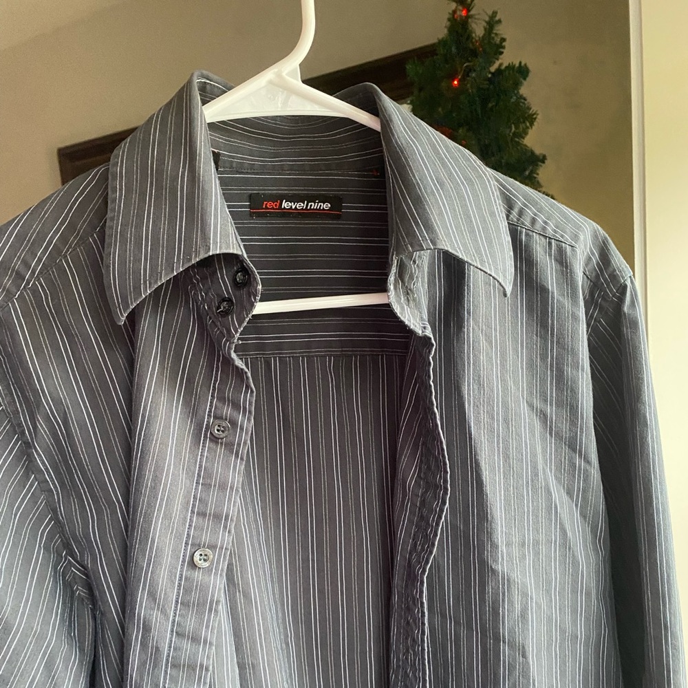 Red Level Nine button down shirt